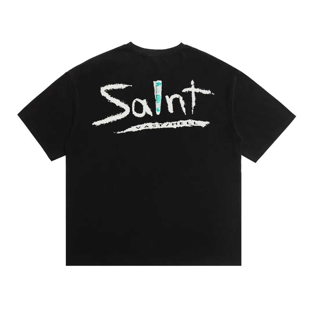American Saint Michael retro triangular letter printed short-sleeved heavy vintage washed and distressed loose casual T-shirt. Digital white ink direct printing. The fabric is breathable and the pattern is three-dimensional and clear. Fabric: Double yarn 240g Style number: S935 Size: S-M-L-XL Color: Washed black Price: P118